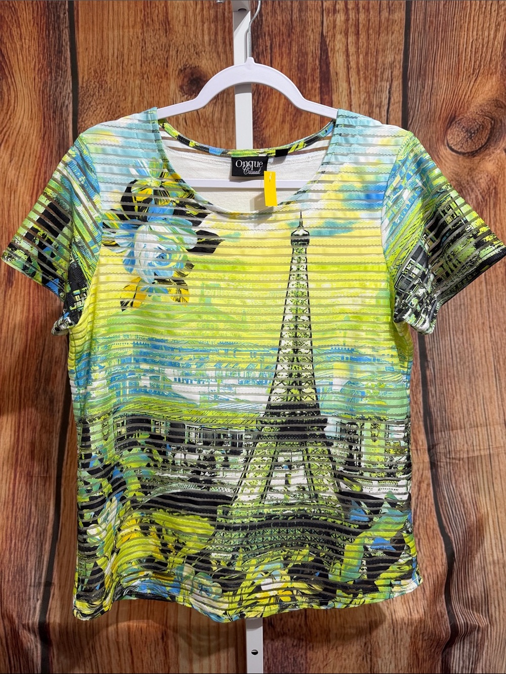 🚨(4/$10) Onque Casual Paris Eiffel Tower Blouse Size M